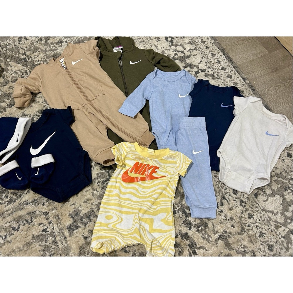 Nike Baby Boy Lot Size Newborn/0-3 Month